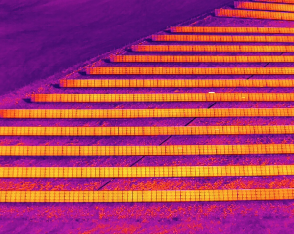 Thermal high-altitude overview of the panels in the park